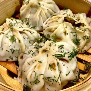 dumplings in a bamboo basket
