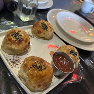 4 Piece Gijda Samosa with Meat