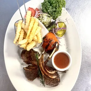 3 Piece Rack of Lamb with French Fries
