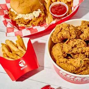 poultry, fried chicken wings, chicken wings and fried chicken, chicken wings, fried chicken, chicken, food, bbq chicken, bbq wings