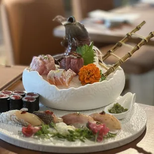Sashimi &amp; Nigiri Combo