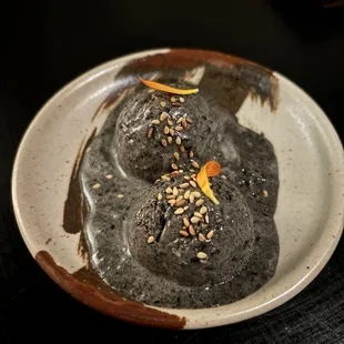 Black sesame ice cream 10000/10