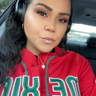 Gabriela B.