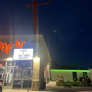 the outside of a restaurant