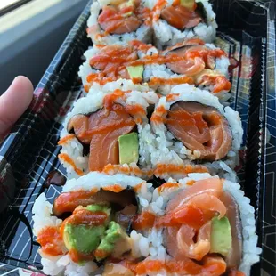 Spicy salmon roll