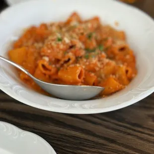 RIGATONI ALLA VODKA