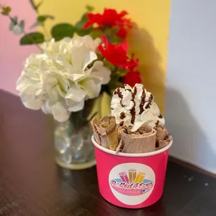 Staging my ice cream with the cute decor.