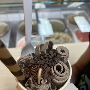 Cookies and cream + chocolate chips + chocolate sprinkles