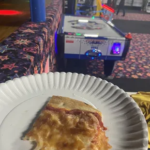 Cheese pizza