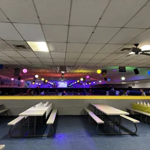 Tables available to sit/ eat