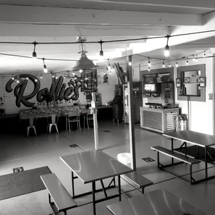 a black and white photo