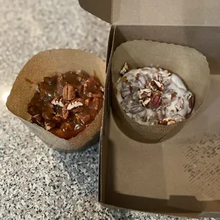 Cinnamon rolls one with Caramel w/toasted pecans and the other w/glaze and toasted pecans. Delicious, a must go;