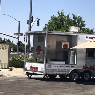 a rollin flame bbq truck
