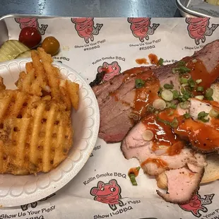 Skip dull meals, grab flavorful BBQ at Rollin Smoke