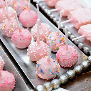 pink and white cake pops