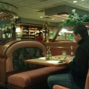 ramen and noodles, interior