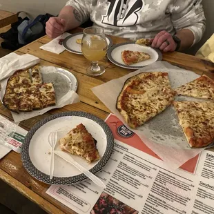 Pineapple and cheese pizza sz regular and phat sticks