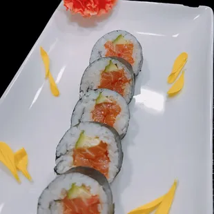 Salmon roll