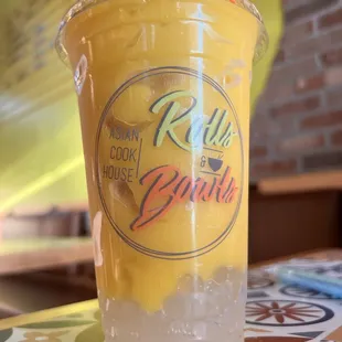 Mango Smoothie with White Pearl Boba