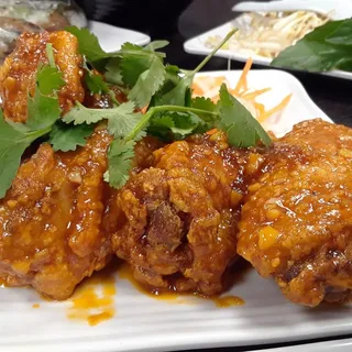 Honey Sriracha Chicken Wings