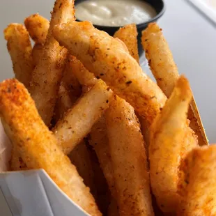 a bowl of fries