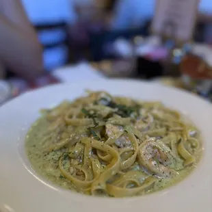 Pesto fettuccine with shrimp