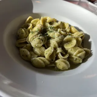 Radiatori Al Pesto