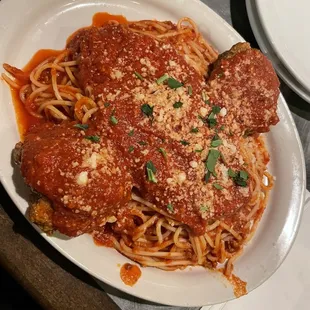 Spaghetti and meatballs! The sauce is soooooo goooood!