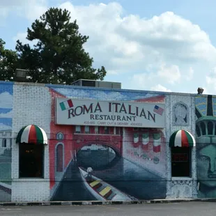 a mural of the statue of liberty