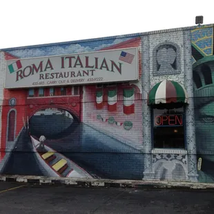 a mural of the statue of liberty