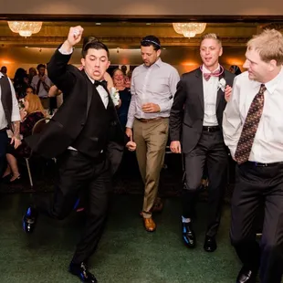Dance floor facing all the tables (Copr: Joshua Harrison Photography)