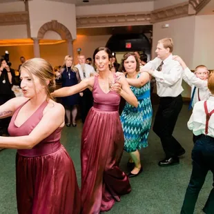 Dance floor with bar in the background (Joshua Harrison Photography)