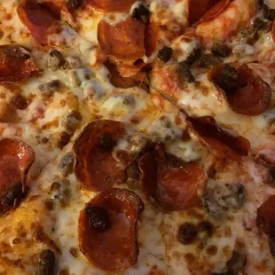 Pepperoni beef pizza
