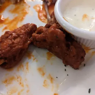 Are your wings breaded? No Ummmmm...... Yes.