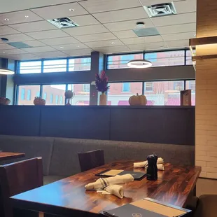 Still.. No Italian pictures, statues.. hmmm