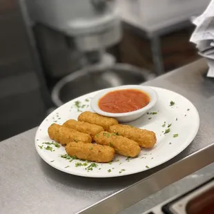 Mozzarella cheese sticks