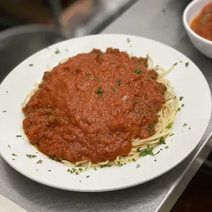 Spaghetti meat sauce