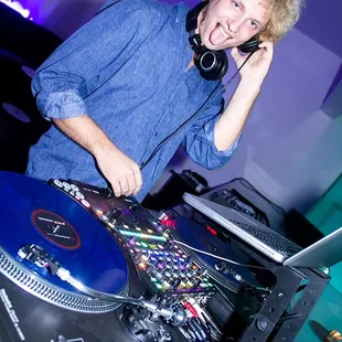 Having fun at my Second Thursdays residency at eleven44. Such a chill spot!