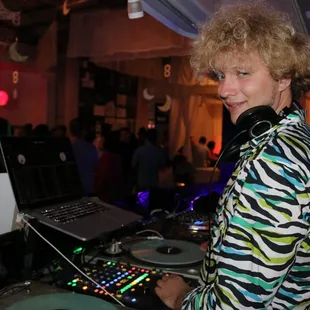 Abstract magazine release party #8 @Eleven44