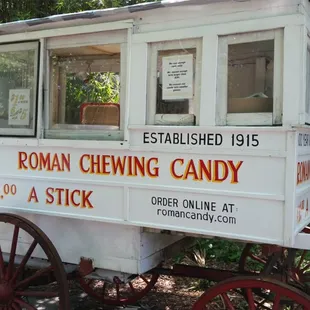 The zoo cart.