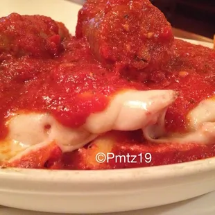 Baked mosticcoli is off the hook!  Although everything here is wonderful