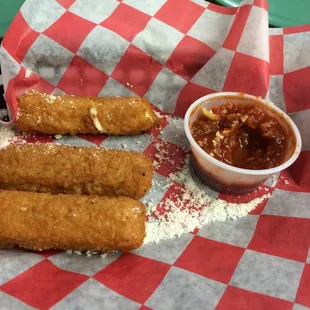 Mozzarella sticks