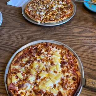 Gluten-free Hawaiian and Double meat pizzas