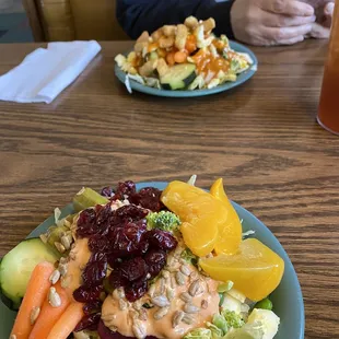 Salad bar and the Catalina dressing was awesome!