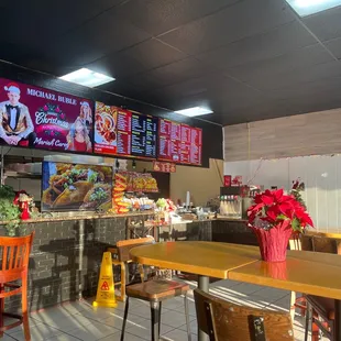 Roman's Tacos, menu and front counter.