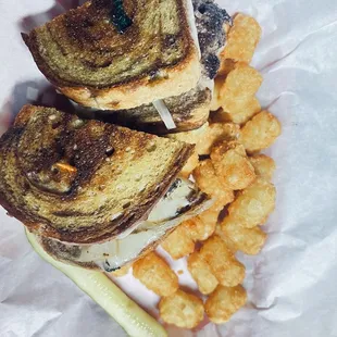 Patty melt &amp; Tots