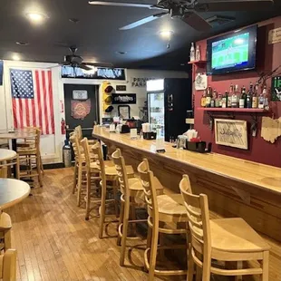 the bar and dining area