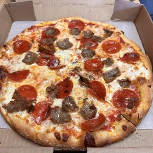 Small Pepperoni and Sausage