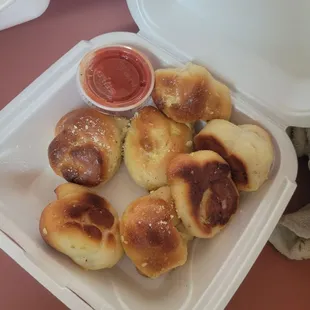 Garlic knots