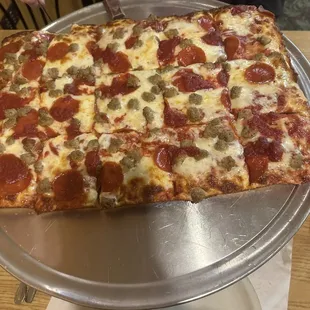 Their famous Pizza! We always order an Extra Large so we can bring home left overs!